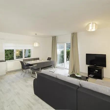Kampor 15310a Apartment