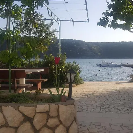 Apartment Kampor 15310a Rab Town