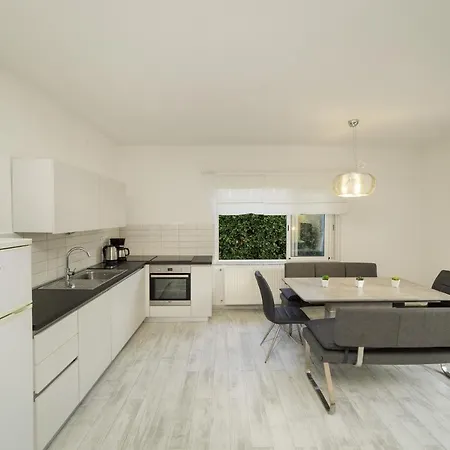 Kampor 15310a Apartment *