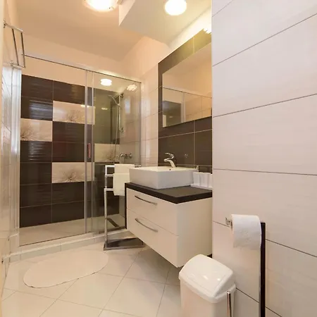 Apartment Kampor 15310a Rab Town